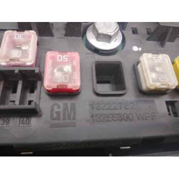 Recambio de caja fusibles para opel insignia berlina cosmo referencia OEM IAM 544949969  