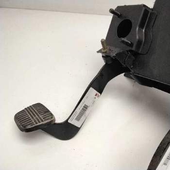 PEDAL EMBRAGUE 115101