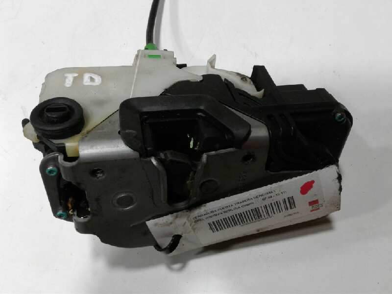 Recambio de cerradura puerta trasera derecha para opel insignia berlina cosmo referencia OEM IAM   