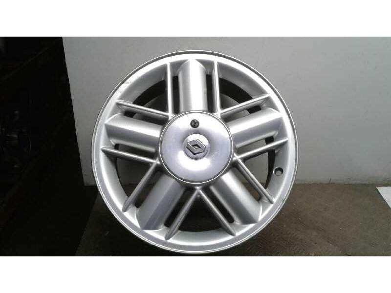 Recambio de llanta aluminio para renault megane iii berlina 5 p referencia OEM IAM 16 5 TORNILLOS  