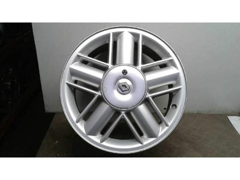 Recambio de llanta aluminio para renault megane ii classic berlina referencia OEM IAM 16 5 TORNILLOS  