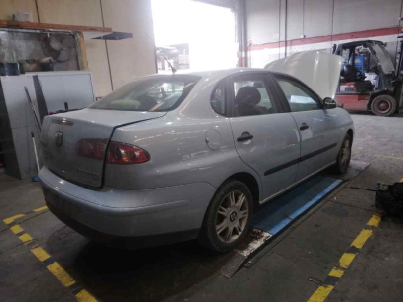 seat cordoba berlina (6l2) del año 2004