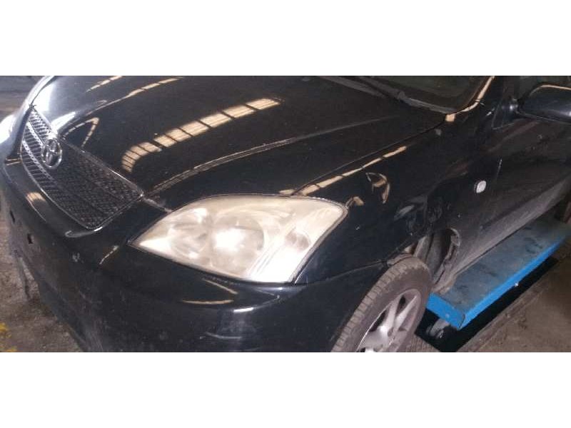 toyota corolla (e12) del año 2004