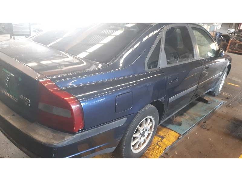 volvo s80 berlina del año 2002