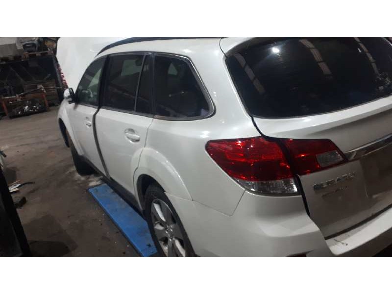 subaru legacy kombi/outback b14 del año 2010