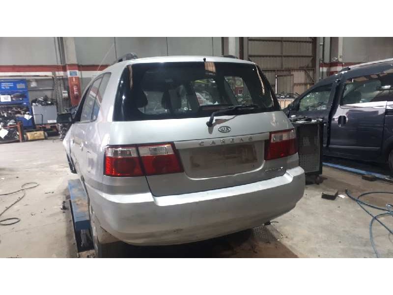 kia carens del año 2003