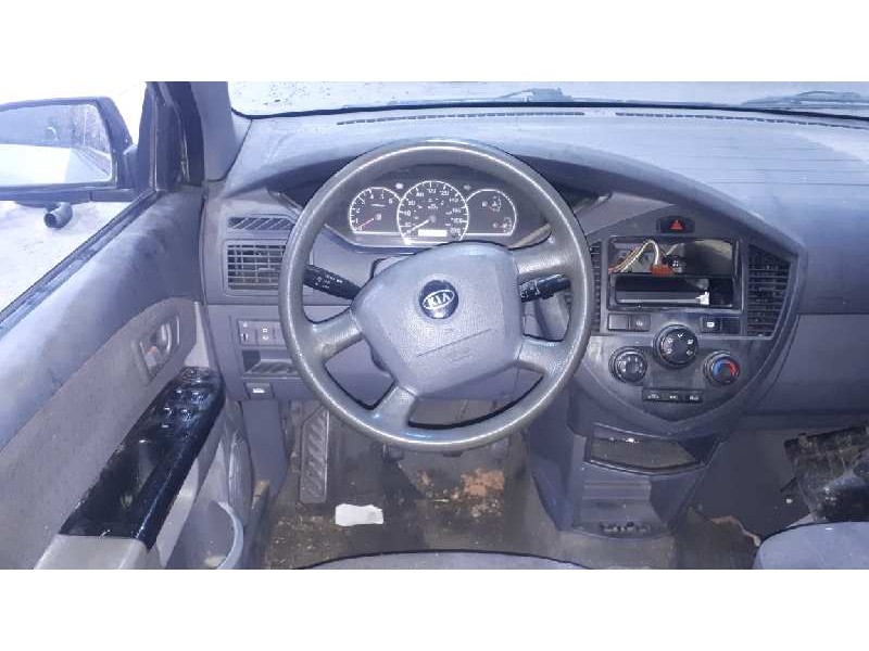 kia carens del año 2003