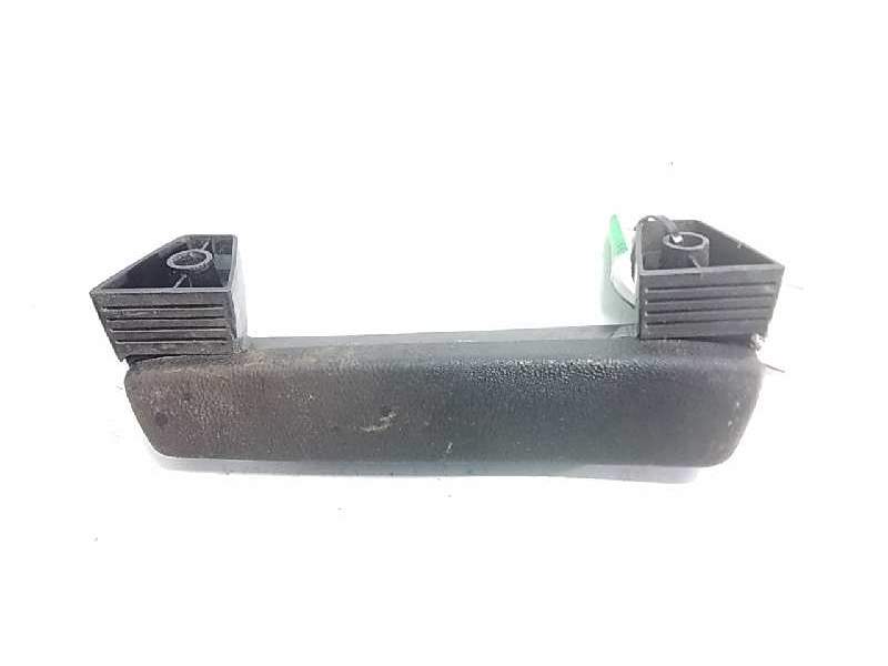 Recambio de maneta interior delantera izquierda para seat 131 1.6 referencia OEM IAM   