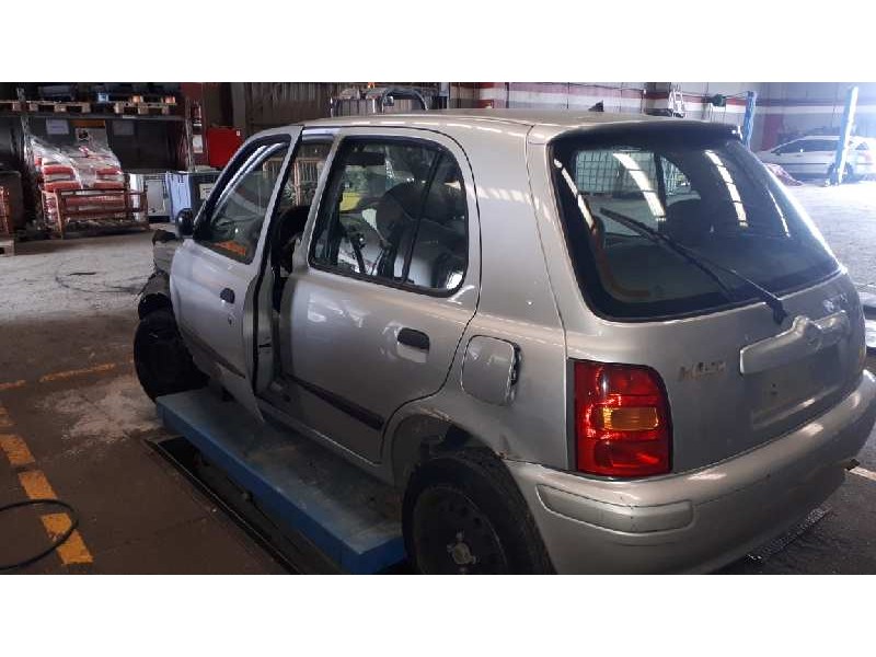 nissan micra (k11) del año 2000