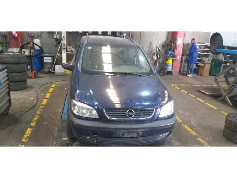 opel zafira a del año 2000
