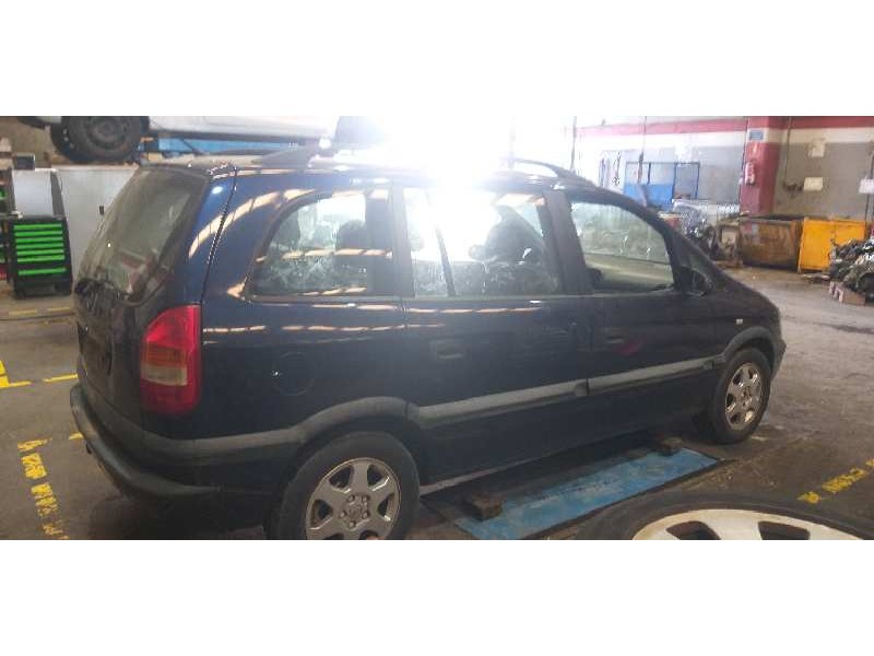 opel zafira a del año 2000