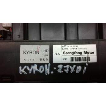 Recambio de mando climatizador para ssangyong kyron 270 spr xdi premium 4wd referencia OEM IAM 68700 - 09071  