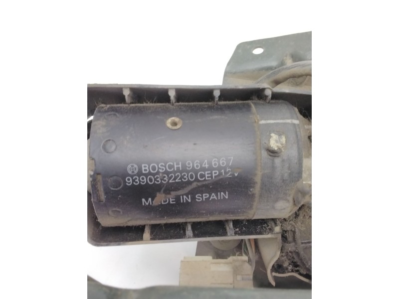 Recambio de motor limpia delantero para nissan vanette cargo furgón (hc 23) 2.3 d referencia OEM IAM 9390332230 964667 BOSCH