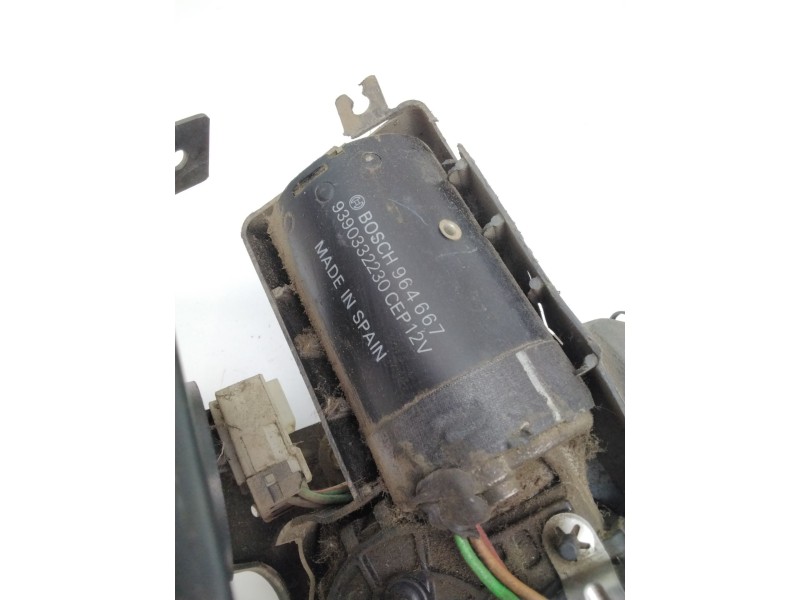 Recambio de motor limpia delantero para nissan vanette cargo furgón (hc 23) 2.3 d referencia OEM IAM 9390332230 964667 BOSCH