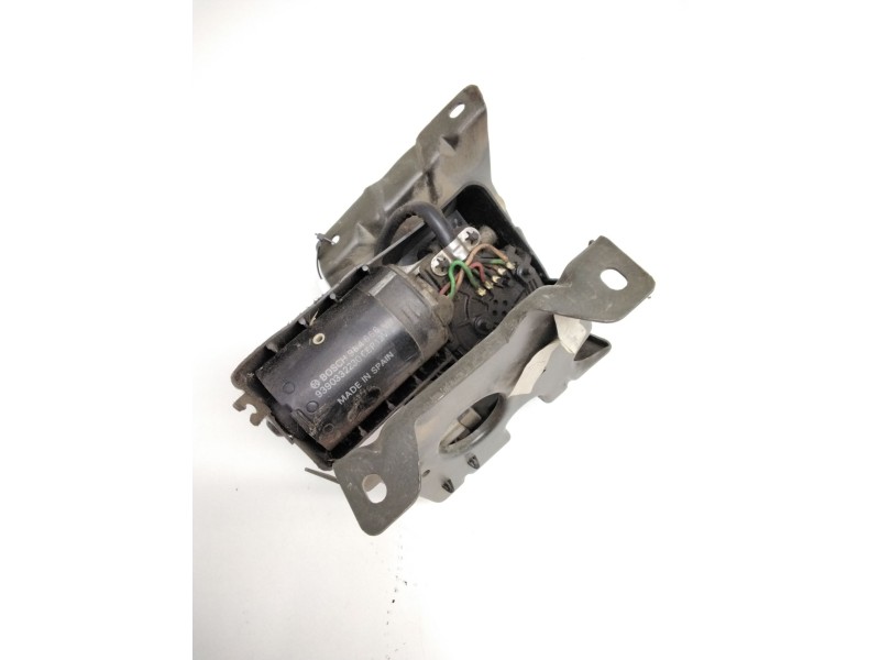 Recambio de motor limpia delantero para nissan vanette cargo furgón (hc 23) 2.3 d referencia OEM IAM 9390332230 964666 BOSCH