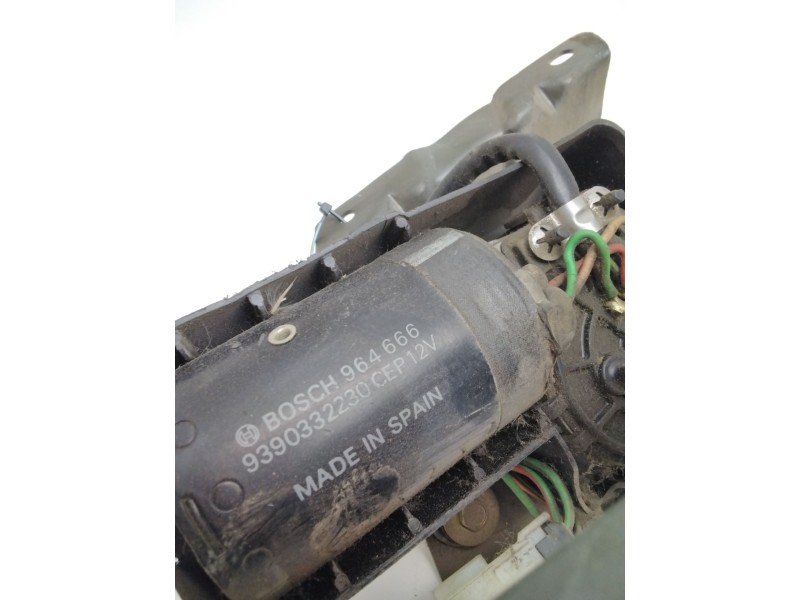 Recambio de motor limpia delantero para nissan vanette cargo furgón (hc 23) 2.3 d referencia OEM IAM 9390332230 964666 BOSCH