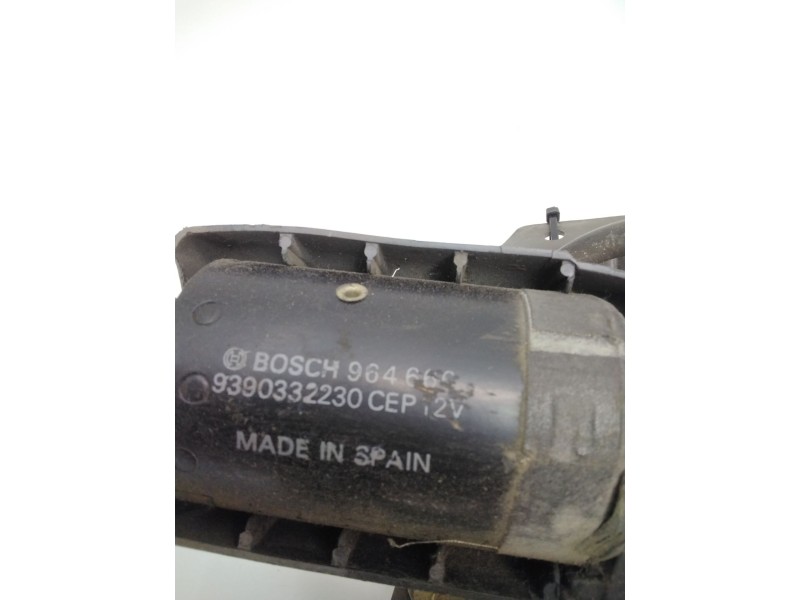 Recambio de motor limpia delantero para nissan vanette cargo furgón (hc 23) 2.3 d referencia OEM IAM 9390332230 964666 BOSCH