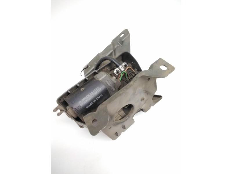 Recambio de motor limpia delantero para nissan vanette cargo furgón (hc 23) 2.3 d referencia OEM IAM 9390332230 964666 BOSCH