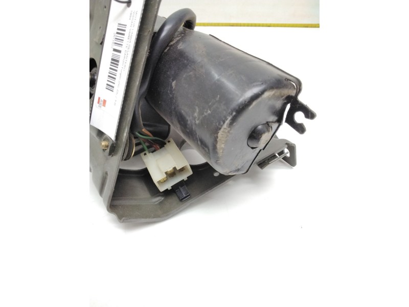 Recambio de motor limpia delantero para nissan vanette cargo furgón (hc 23) 2.3 d referencia OEM IAM 9390332230 964666 BOSCH