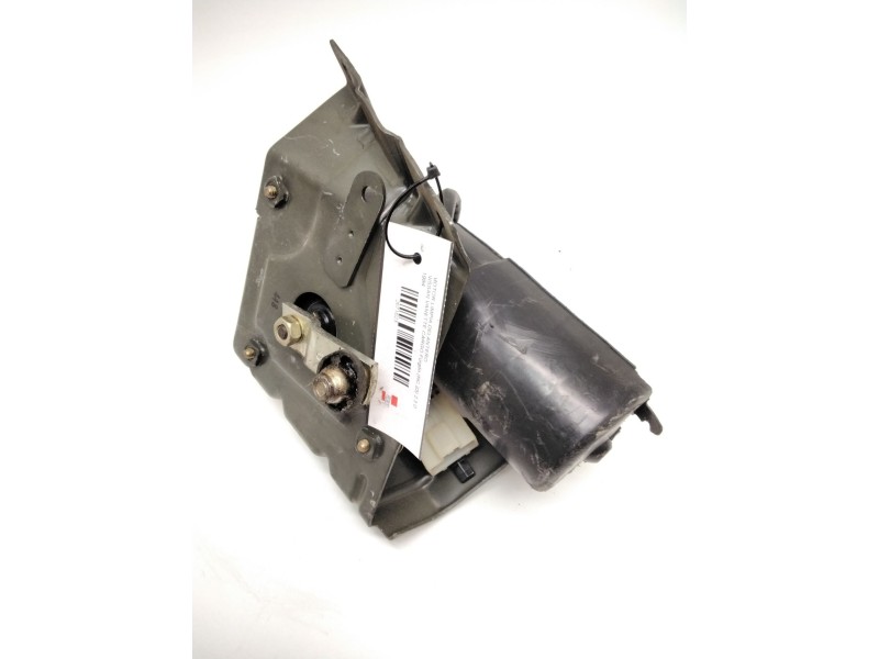 Recambio de motor limpia delantero para nissan vanette cargo furgón (hc 23) 2.3 d referencia OEM IAM 9390332230 964666 BOSCH