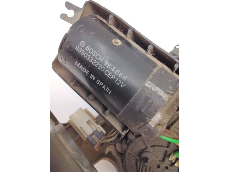 Recambio de motor limpia delantero para nissan vanette cargo furgón (hc 23) 2.3 d referencia OEM IAM 9390332230 964666 BOSCH