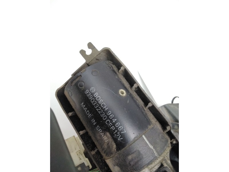 Recambio de motor limpia delantero para nissan vanette cargo furgón (hc 23) 2.3 d referencia OEM IAM 9390332230 964667 BOSCH