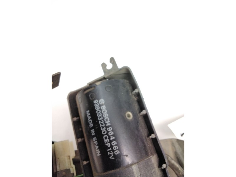 Recambio de motor limpia delantero para nissan vanette cargo furgón (hc 23) 2.3 d referencia OEM IAM 9390332230 964666 BOSCH