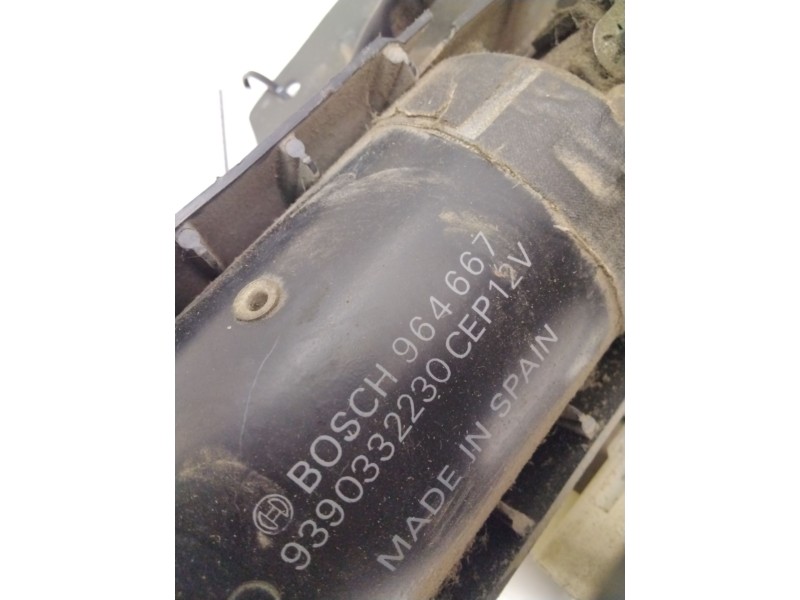 Recambio de motor limpia delantero para nissan vanette cargo furgón (hc 23) 2.3 d referencia OEM IAM 9390332230 964667 BOSCH