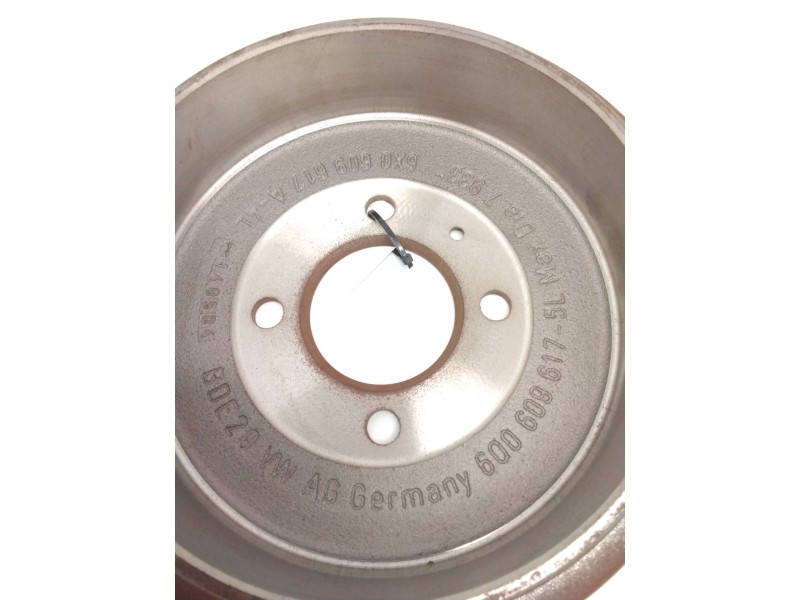 Recambio de tambor freno trasero para seat ibiza iii (6l1) 1.2 referencia OEM IAM 6X0609617 600609617 