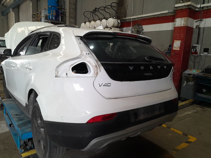 volvo v40 cross country del año 2015