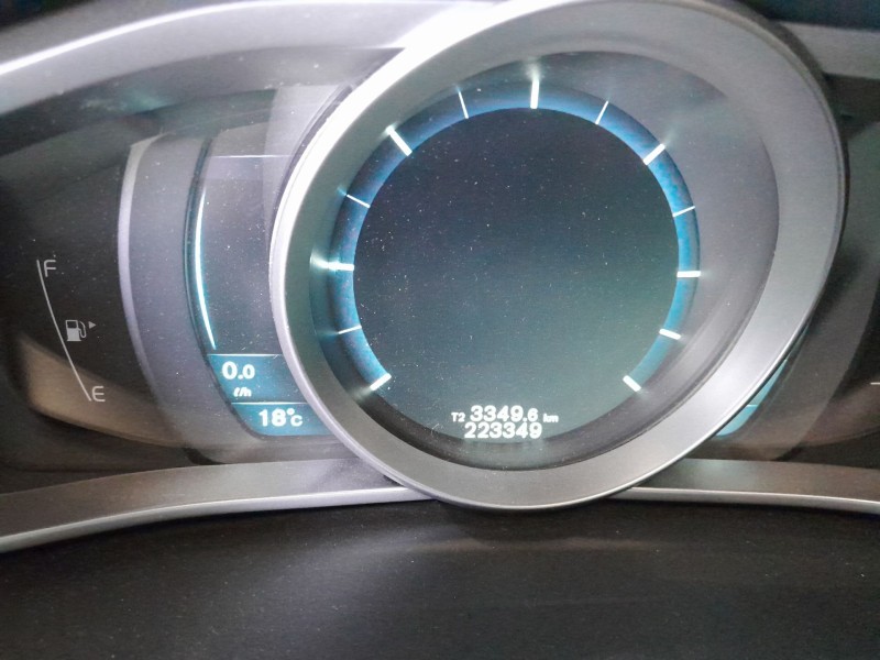 volvo v40 cross country del año 2015