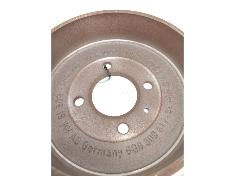 Recambio de tambor freno trasero para seat ibiza iii (6l1) 1.2 referencia OEM IAM 6X0609617 600609617 
