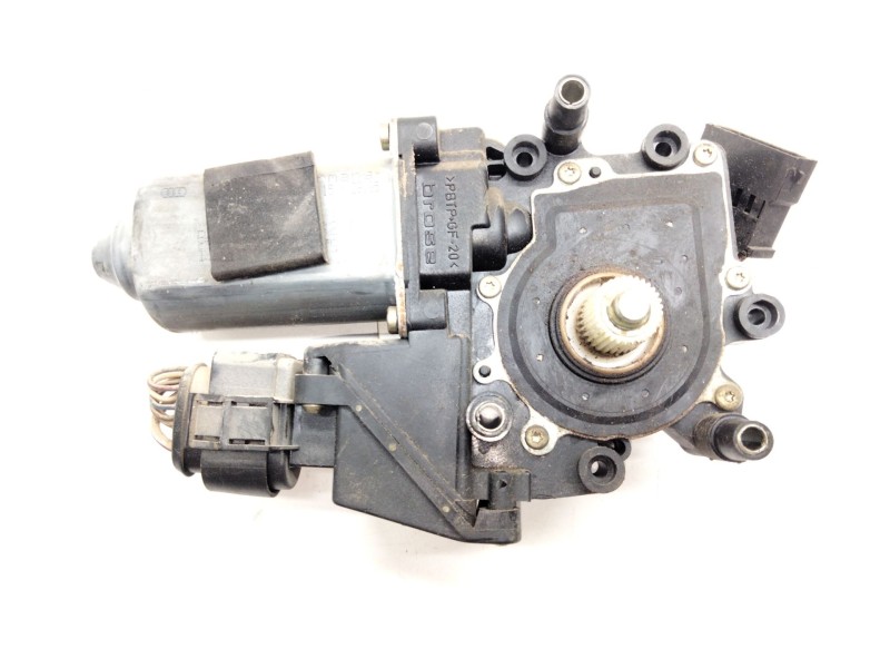 Recambio de motor elevalunas trasero derecho para audi a8 (d2) 3.7 referencia OEM IAM   