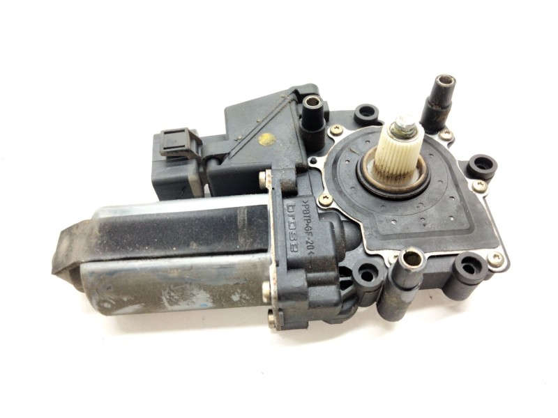 Recambio de motor elevalunas delantero derecho para audi a8 (d2) 3.7 referencia OEM IAM   