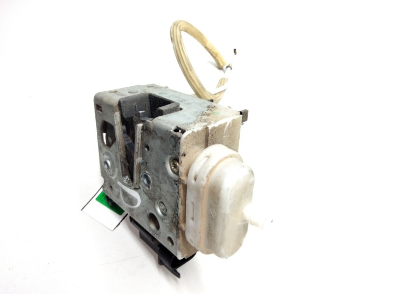 Recambio de cerradura puerta delantera derecha para audi a8 (d2) 3.7 referencia OEM IAM 4D1837016A  