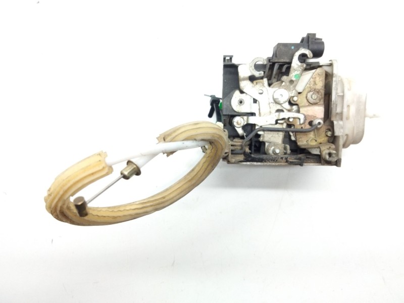 Recambio de cerradura puerta delantera derecha para audi a8 (d2) 3.7 referencia OEM IAM 4D1837016A  