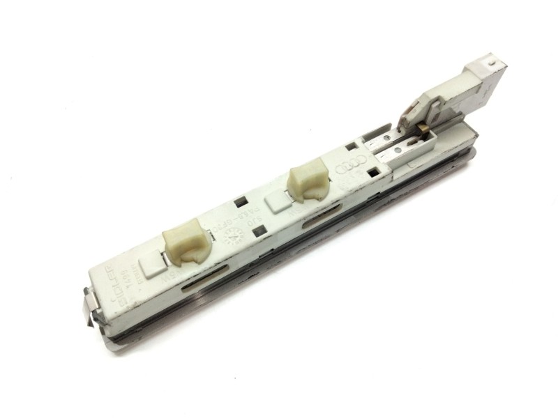 Recambio de luz interior para audi a8 (d2) 3.7 referencia OEM IAM 4D0947303  