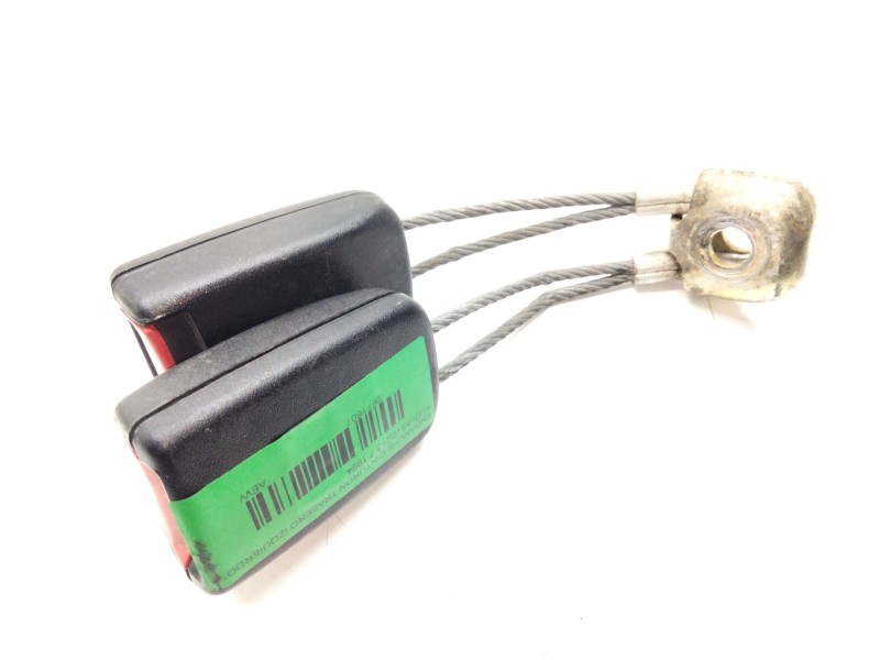 Recambio de enganche cinturon trasero izquierdo para audi a8 (d2) 3.7 referencia OEM IAM 4D0857739G  