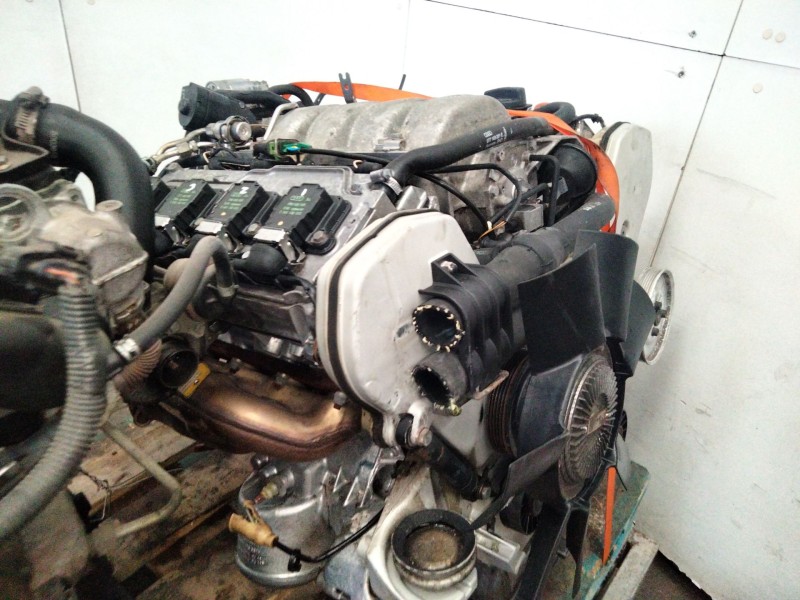 Recambio de motor completo para audi a8 (d2) 3.7 referencia OEM IAM AEW  