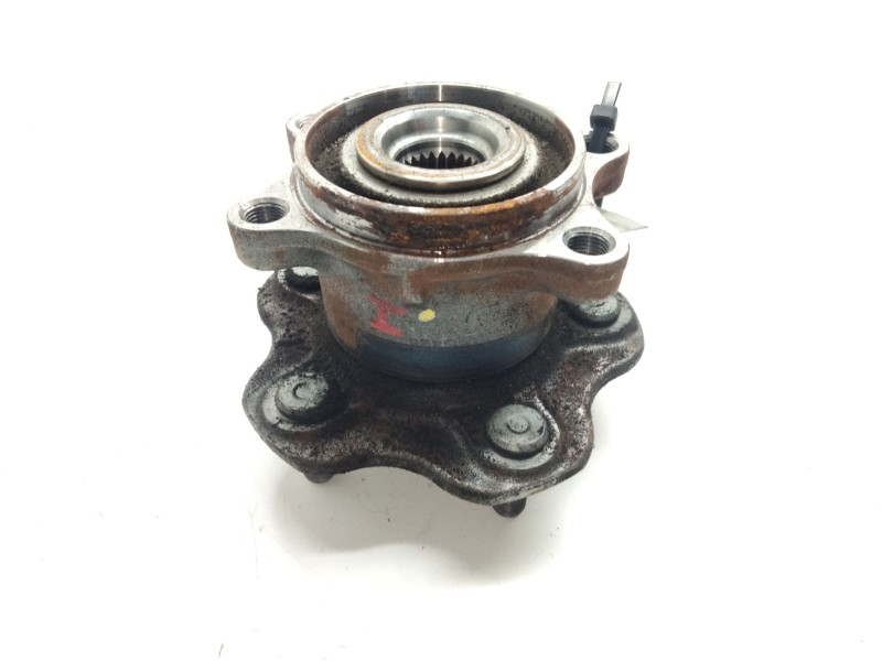 Recambio de buje trasero derecho para nissan qashqai (j10) 2.0 dci turbodiesel cat referencia OEM IAM   