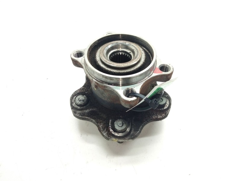 Recambio de buje trasero izquierdo para nissan qashqai (j10) 2.0 dci turbodiesel cat referencia OEM IAM   