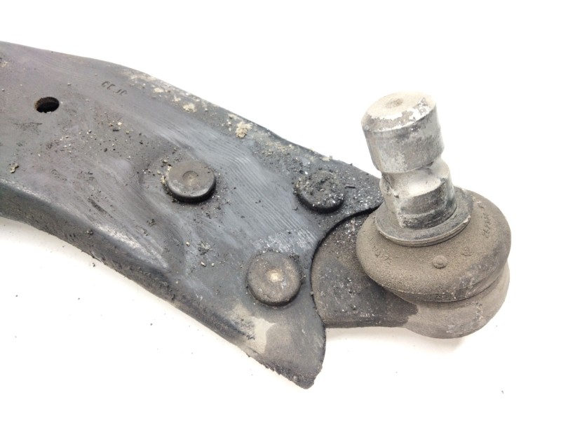 Recambio de brazo suspension inferior delantero derecho para volvo v40 cross country referencia OEM IAM   