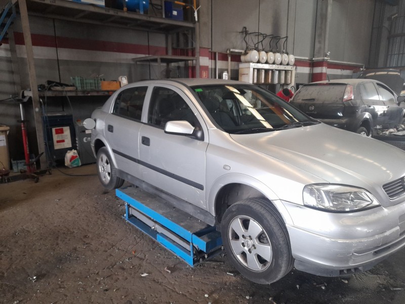 opel astra g fastback (t98) del año 2003