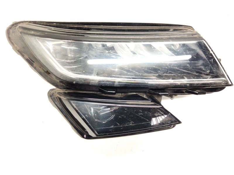 Recambio de faro xenon derecho para skoda kodiaq referencia OEM IAM 566941016H  