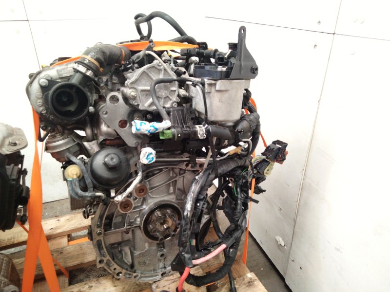 Recambio de motor completo para volvo v40 cross country referencia OEM IAM D4162T  