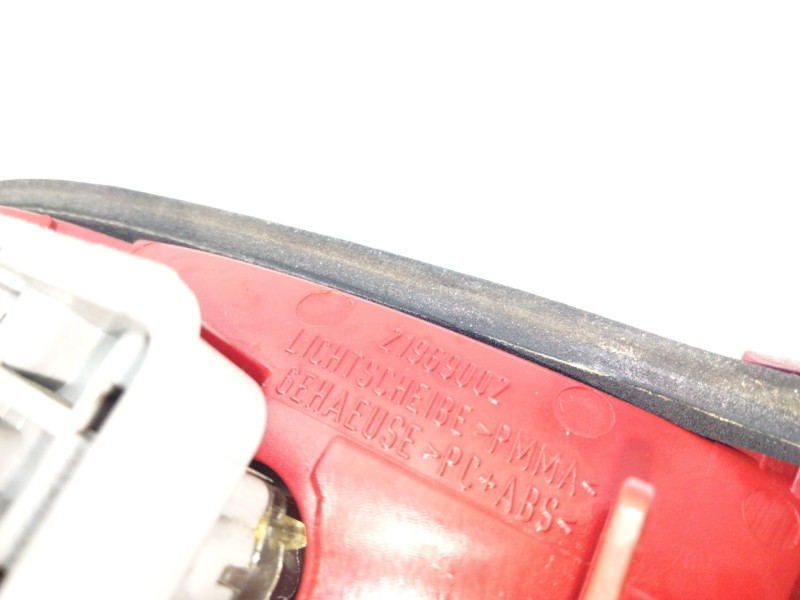 Recambio de piloto trasero izquierdo porton para audi a4 b8 avant (8k5) 2.0 tdi referencia OEM IAM 21969992  