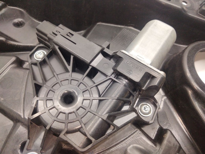 Recambio de elevalunas trasero izquierdo para volvo v40 cross country referencia OEM IAM 3211591  