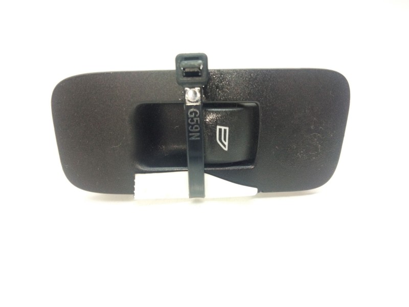 Recambio de mando elevalunas trasero derecho para volvo v40 cross country referencia OEM IAM 31394840  