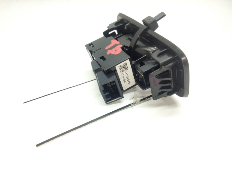 Recambio de mando elevalunas trasero derecho para volvo v40 cross country referencia OEM IAM 31394840  