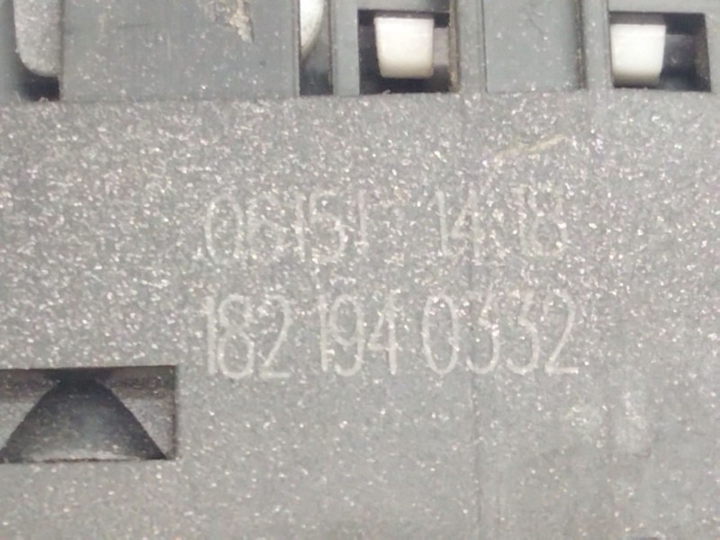 Recambio de mando bloqueo de puerta para fiat croma (194) 1.9 8v multijet active (12.2007) referencia OEM IAM 1821940332  